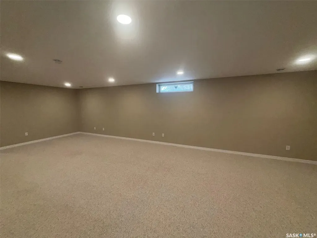330 Stodola Court Saskatoon SK S7N 4N9