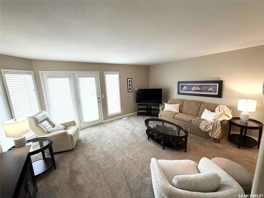 330 Stodola Court Saskatoon SK S7N 4N9