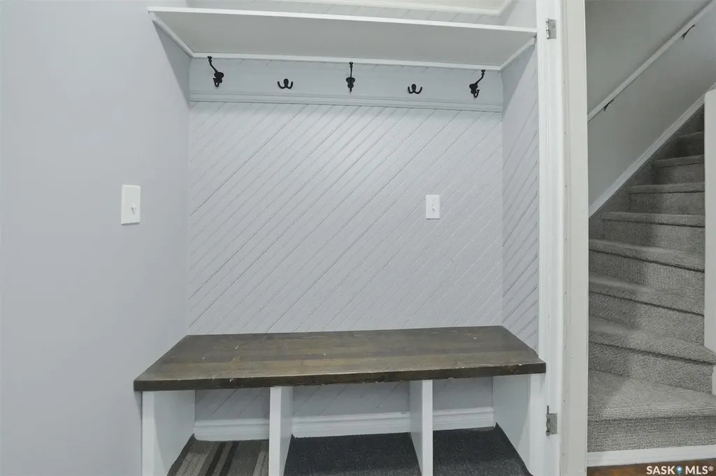 1002 O Avenue S Saskatoon SK S7M 2T2