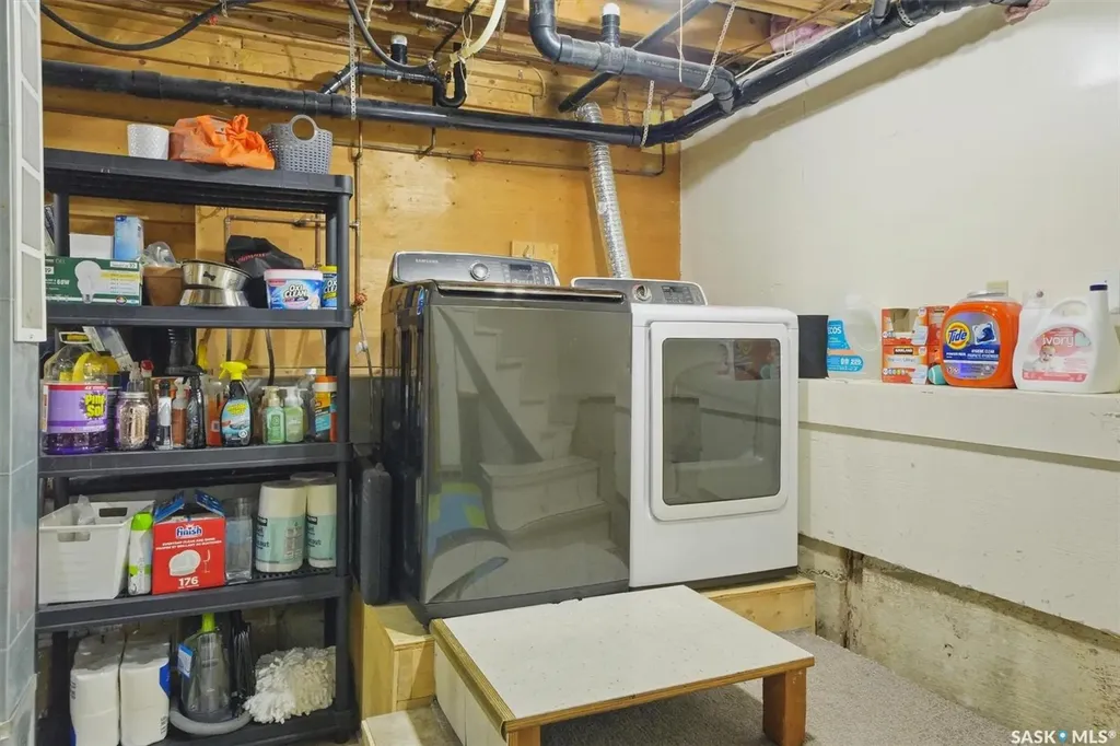 1002 O Avenue S Saskatoon SK S7M 2T2