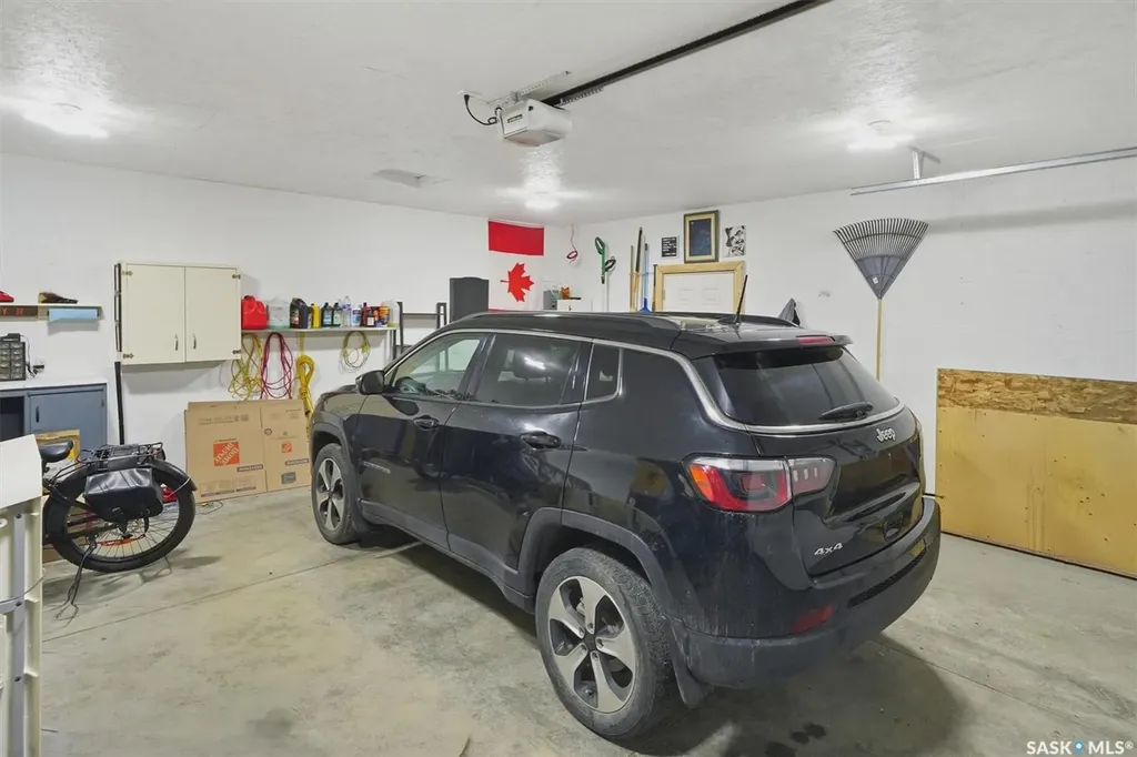 1002 O Avenue S Saskatoon SK S7M 2T2