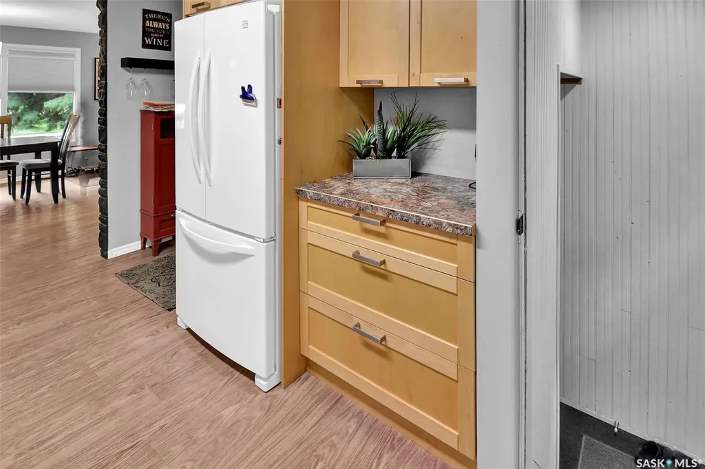 510 R Avenue N Saskatoon SK S7L 2Z2