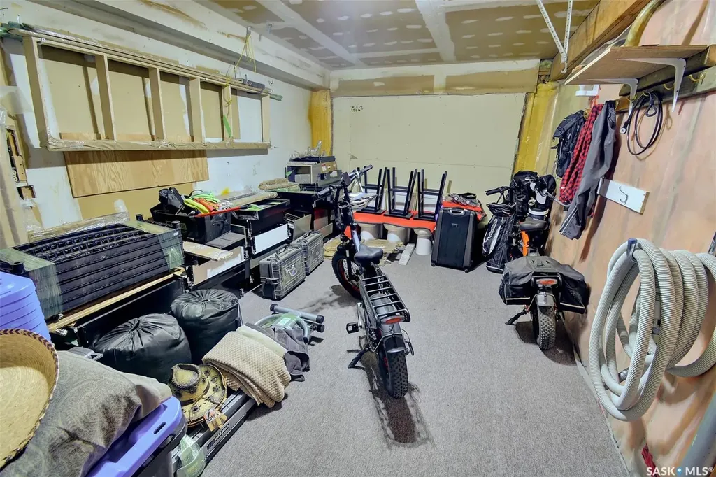510 R Avenue N Saskatoon SK S7L 2Z2