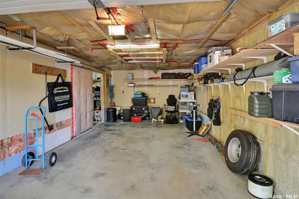 510 R Avenue N Saskatoon SK S7L 2Z2