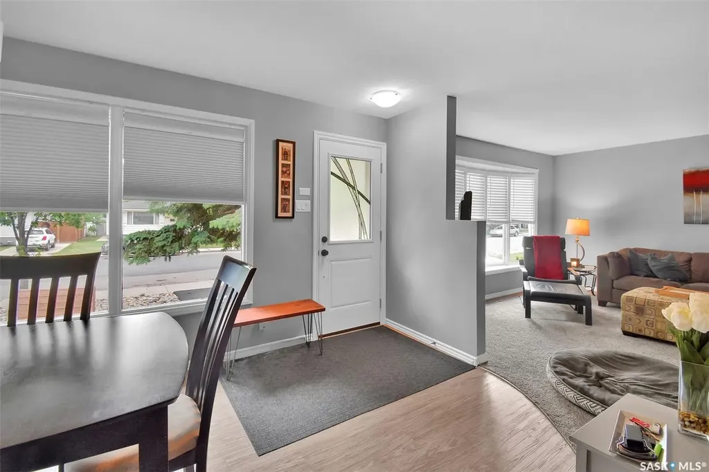 510 R Avenue N Saskatoon SK S7L 2Z2