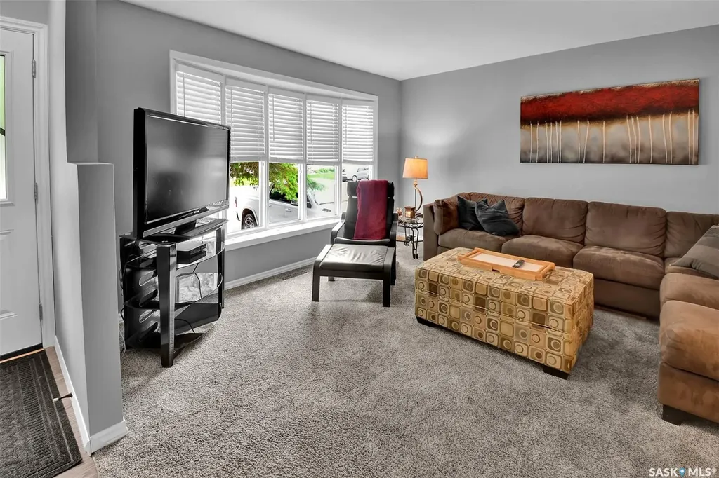 510 R Avenue N Saskatoon SK S7L 2Z2