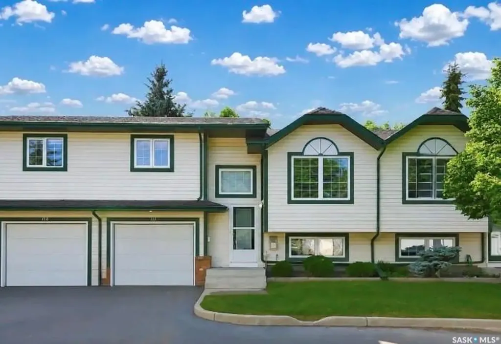 515 Mcwillie Avenue Saskatoon SK S7S 1K8