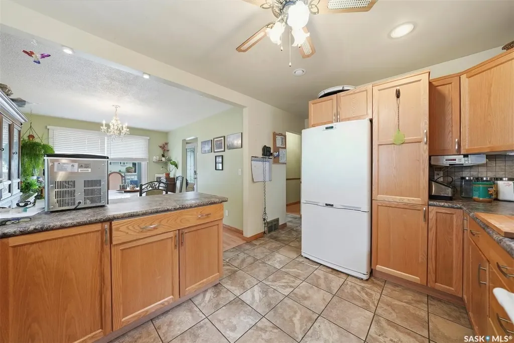 20 Clark Crescent Saskatoon SK S7H 3L9