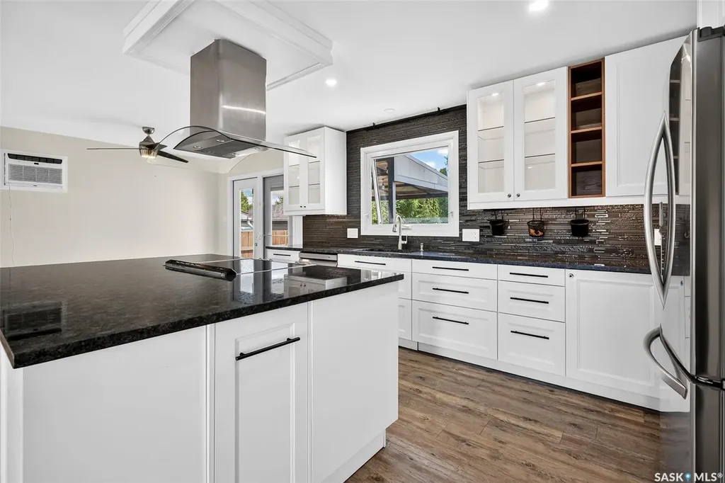 1266 Maybery Crescent Moose Jaw SK S6H 7B4