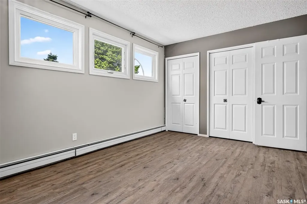 1266 Maybery Crescent Moose Jaw SK S6H 7B4