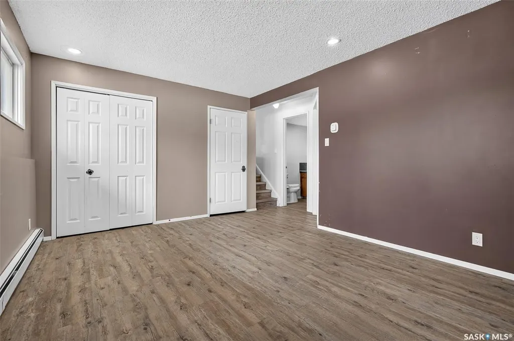 1266 Maybery Crescent Moose Jaw SK S6H 7B4