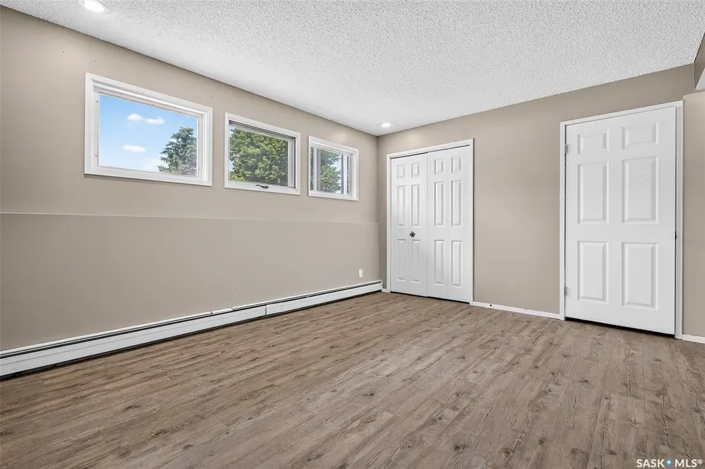 1266 Maybery Crescent Moose Jaw SK S6H 7B4