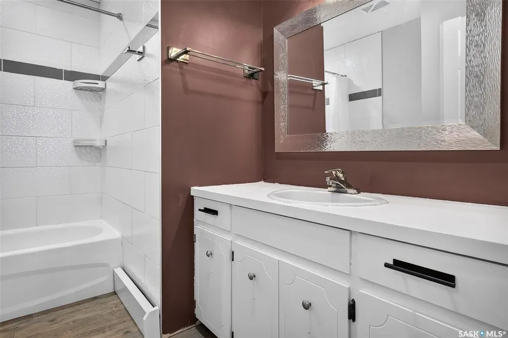 1266 Maybery Crescent Moose Jaw SK S6H 7B4