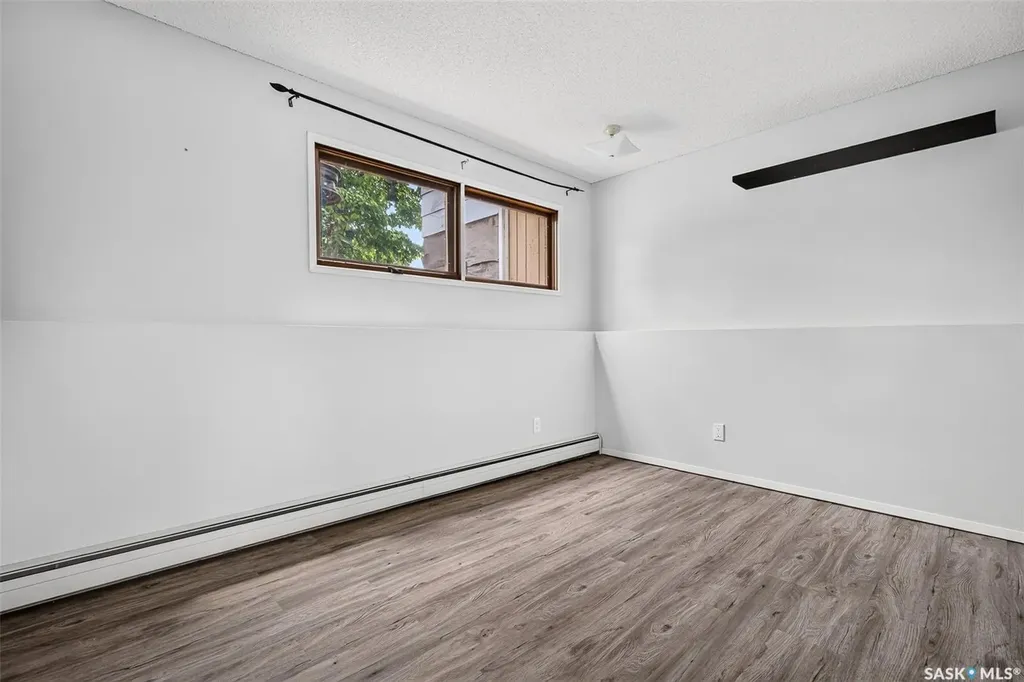 1266 Maybery Crescent Moose Jaw SK S6H 7B4