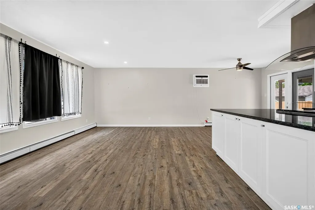 1266 Maybery Crescent Moose Jaw SK S6H 7B4