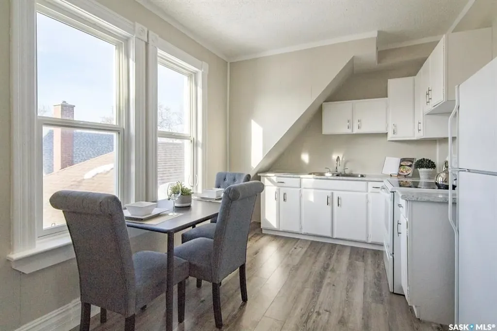 203 8th Street W Saskatoon SK S7M 0B7