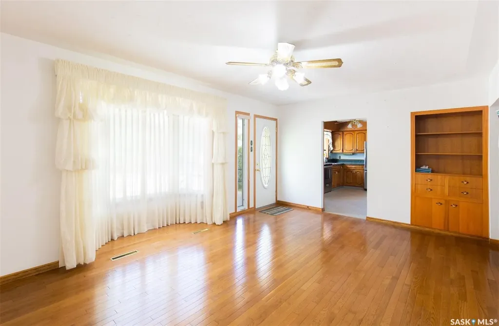 1135 Caribou Street W Moose Jaw SK S6H 2L8