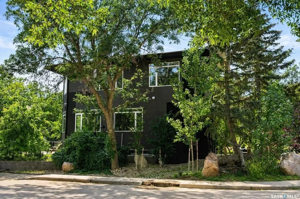 3601 Grassick Avenue Regina SK S4S 0Z3