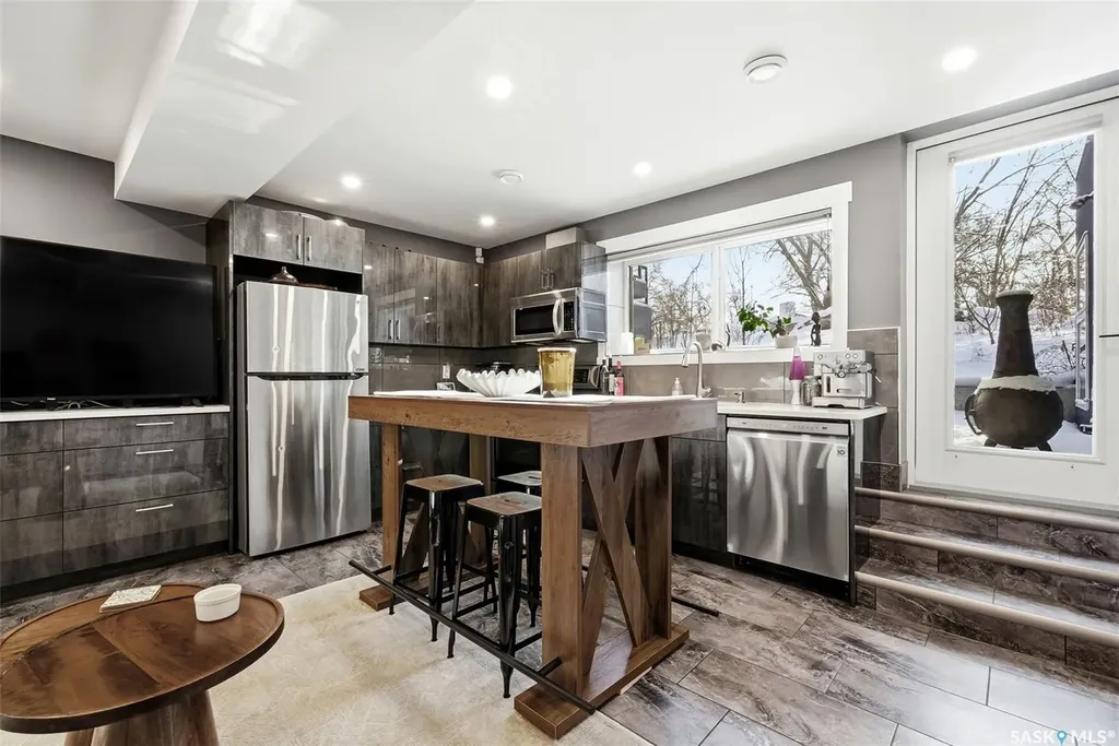 3601 Grassick Avenue Regina SK S4S 0Z3