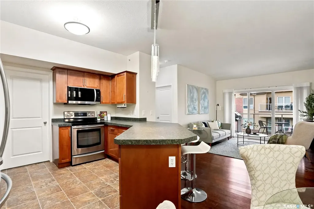 914 Heritage View Saskatoon SK S7H 5T1