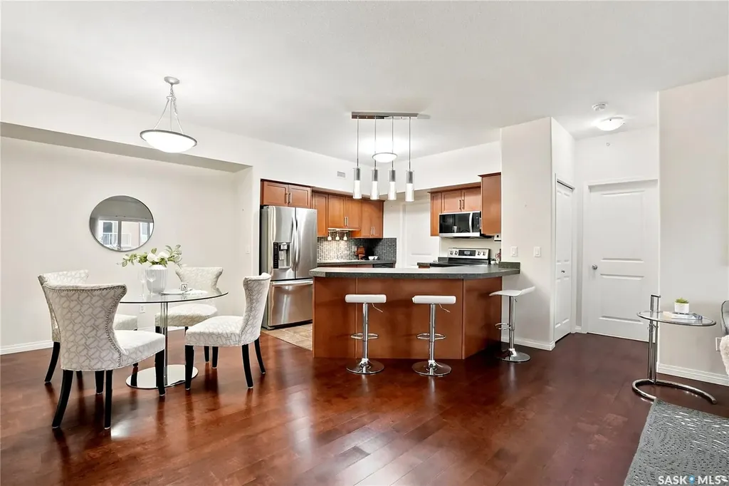 914 Heritage View Saskatoon SK S7H 5T1