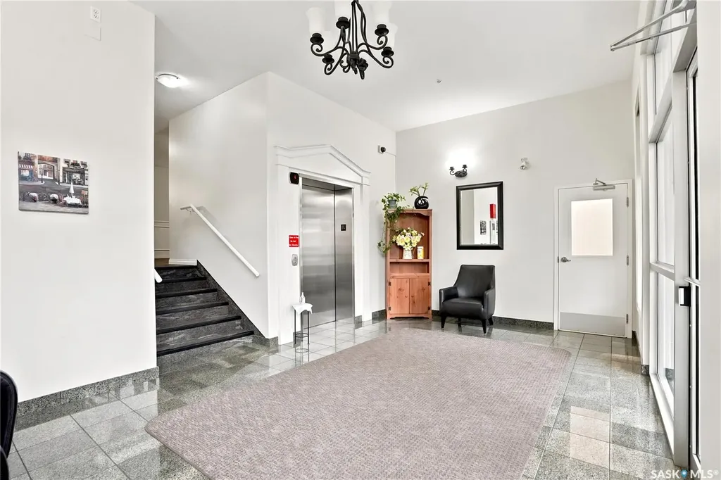 914 Heritage View Saskatoon SK S7H 5T1