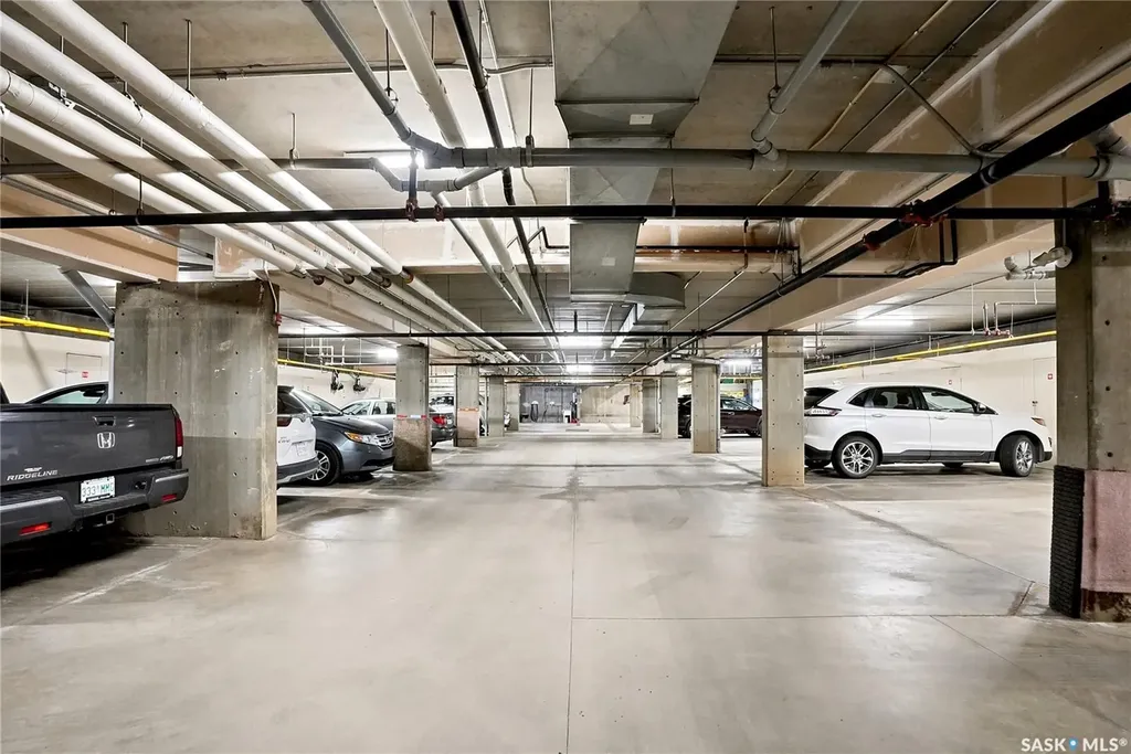 914 Heritage View Saskatoon SK S7H 5T1