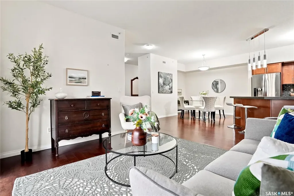 914 Heritage View Saskatoon SK S7H 5T1