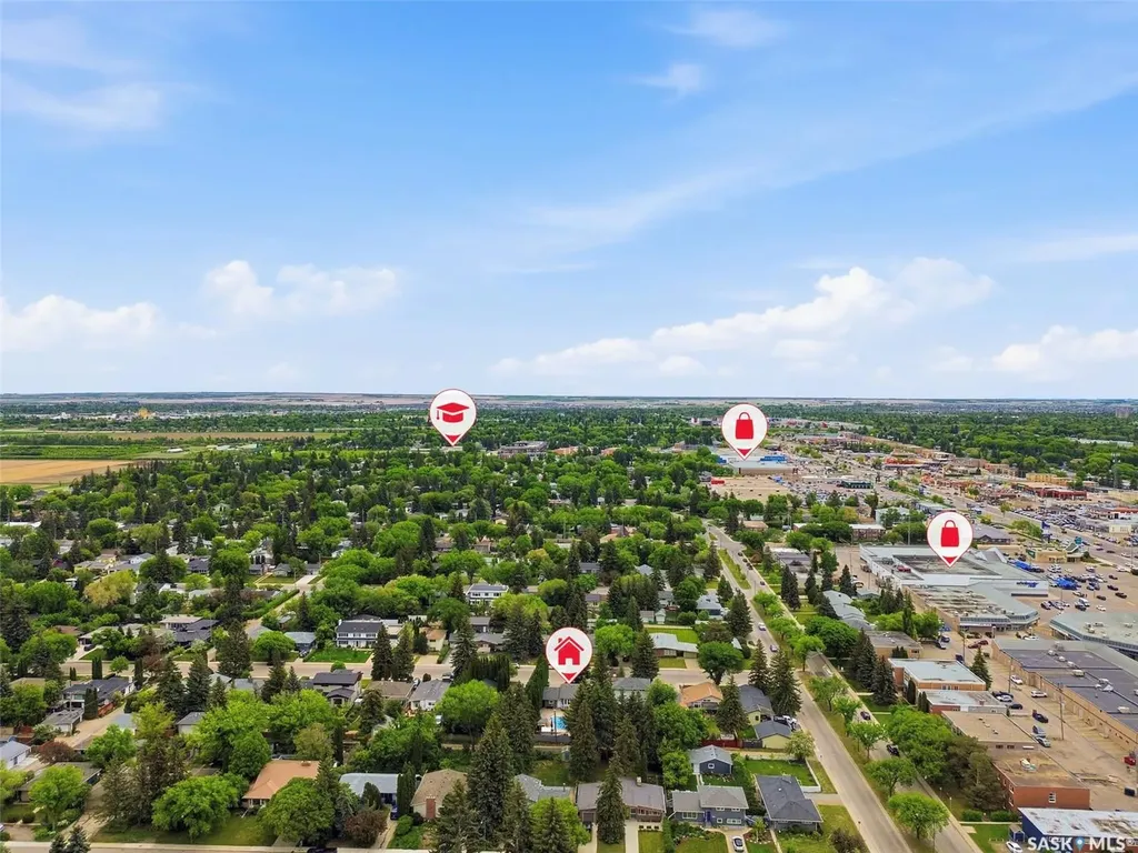 516 Lake Crescent Saskatoon SK S7H 3A4