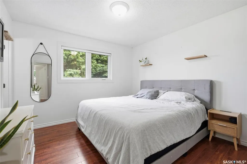 423 Nesbitt Way Saskatoon SK S7L 6S3