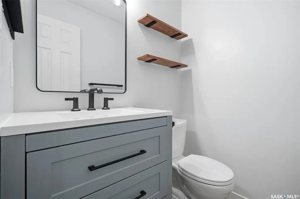 423 Nesbitt Way Saskatoon SK S7L 6S3