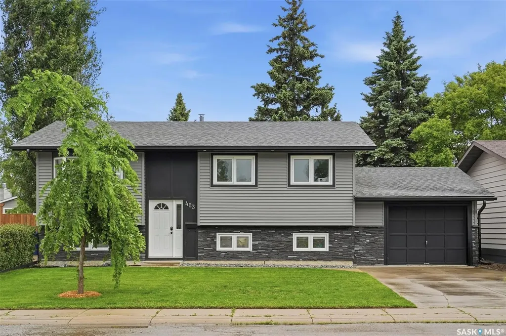 423 Nesbitt Way Saskatoon SK S7L 6S3