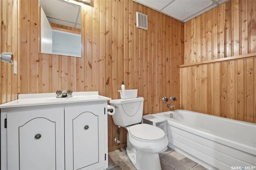 423 Nesbitt Way Saskatoon SK S7L 6S3