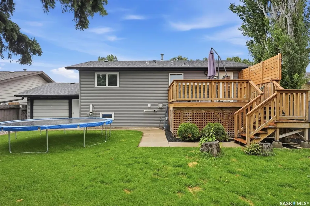423 Nesbitt Way Saskatoon SK S7L 6S3