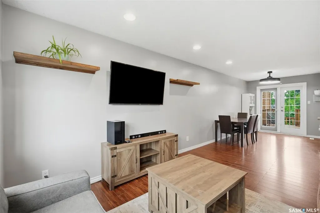 423 Nesbitt Way Saskatoon SK S7L 6S3