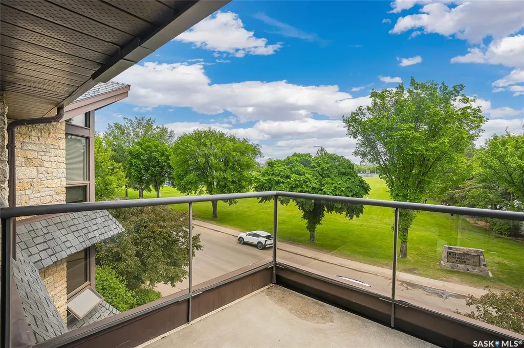 2305 Adelaide Street E Saskatoon SK S7J 5H6