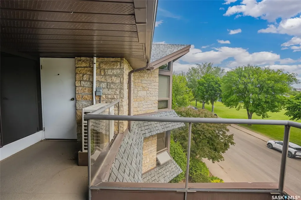 2305 Adelaide Street E Saskatoon SK S7J 5H6