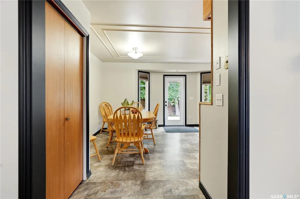 62 Robinson Crescent Saskatoon SK S7L 6N9