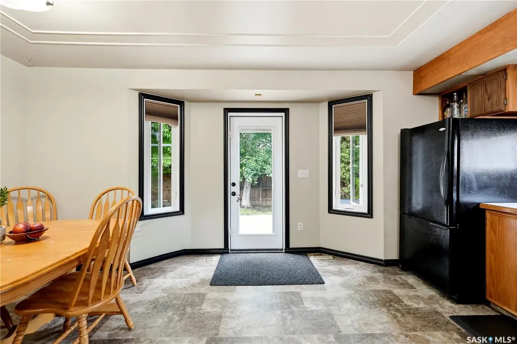 62 Robinson Crescent Saskatoon SK S7L 6N9
