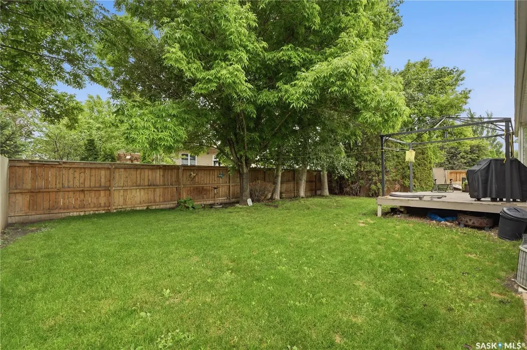62 Robinson Crescent Saskatoon SK S7L 6N9
