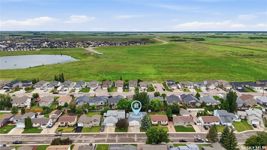 62 Robinson Crescent Saskatoon SK S7L 6N9