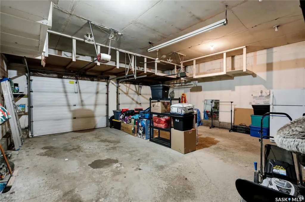 62 Robinson Crescent Saskatoon SK S7L 6N9
