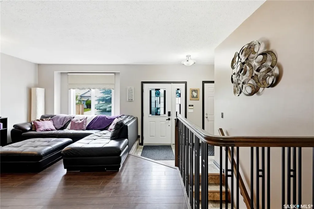 62 Robinson Crescent Saskatoon SK S7L 6N9