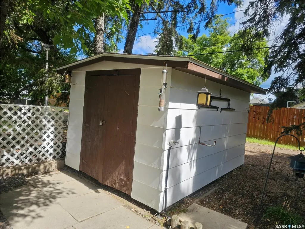 325 4th Avenue E Unity SK S0K 4L0