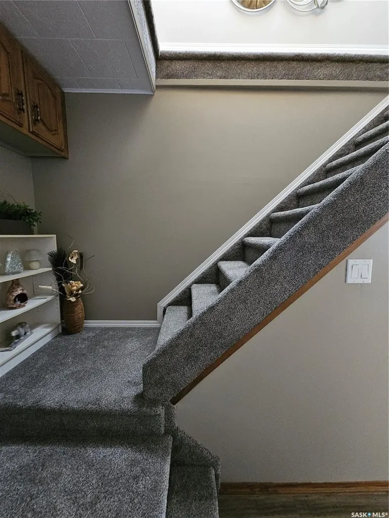 325 4th Avenue E Unity SK S0K 4L0