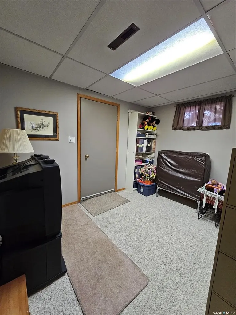 325 4th Avenue E Unity SK S0K 4L0