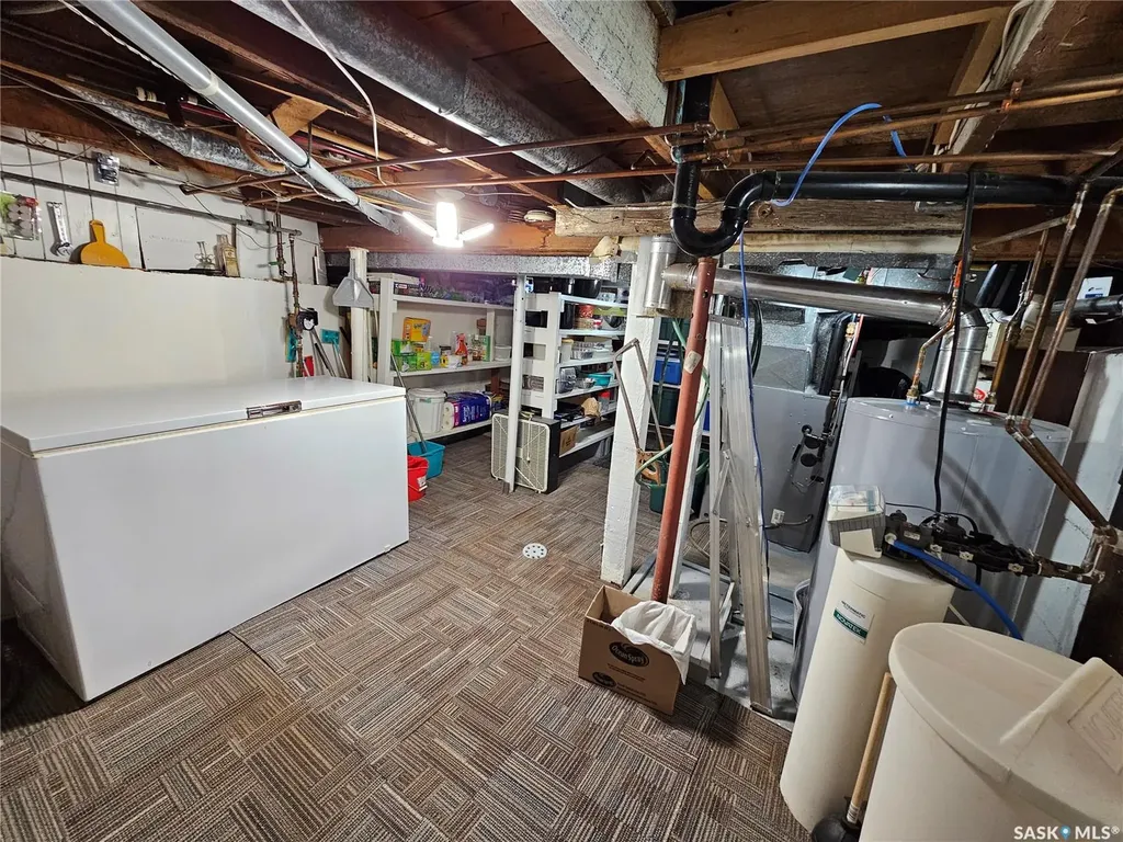 325 4th Avenue E Unity SK S0K 4L0
