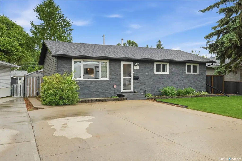 14 Stewart Avenue Saskatoon SK S7L 3S6