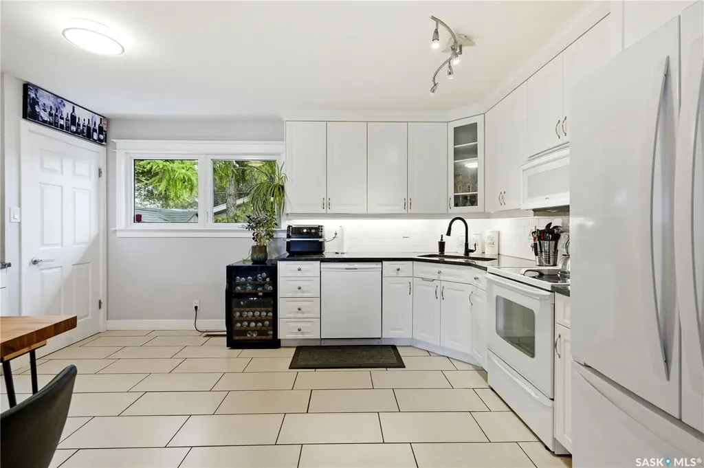 14 Stewart Avenue Saskatoon SK S7L 3S6