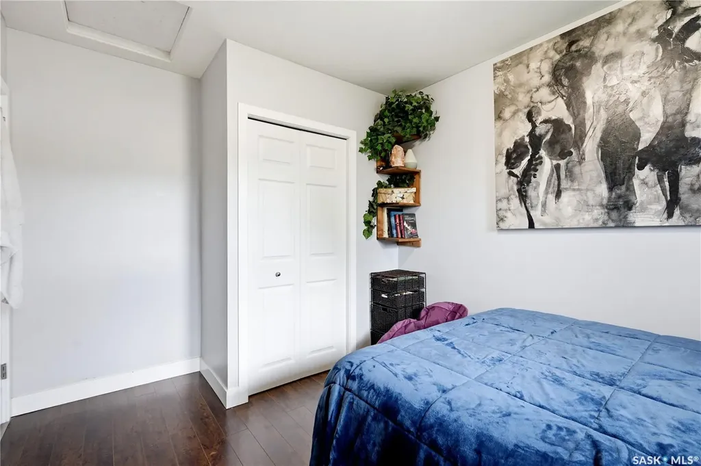 14 Stewart Avenue Saskatoon SK S7L 3S6